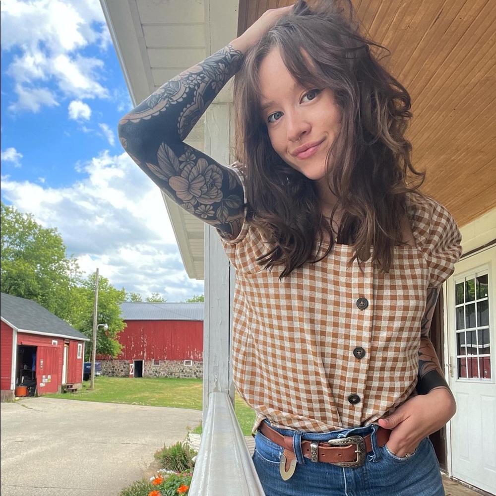 Meet your Posher, Rebecca